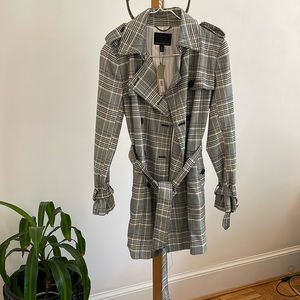 Petite plaid trench coat spring jacket. Lots of detail. Fully lined. NWT. XSP.